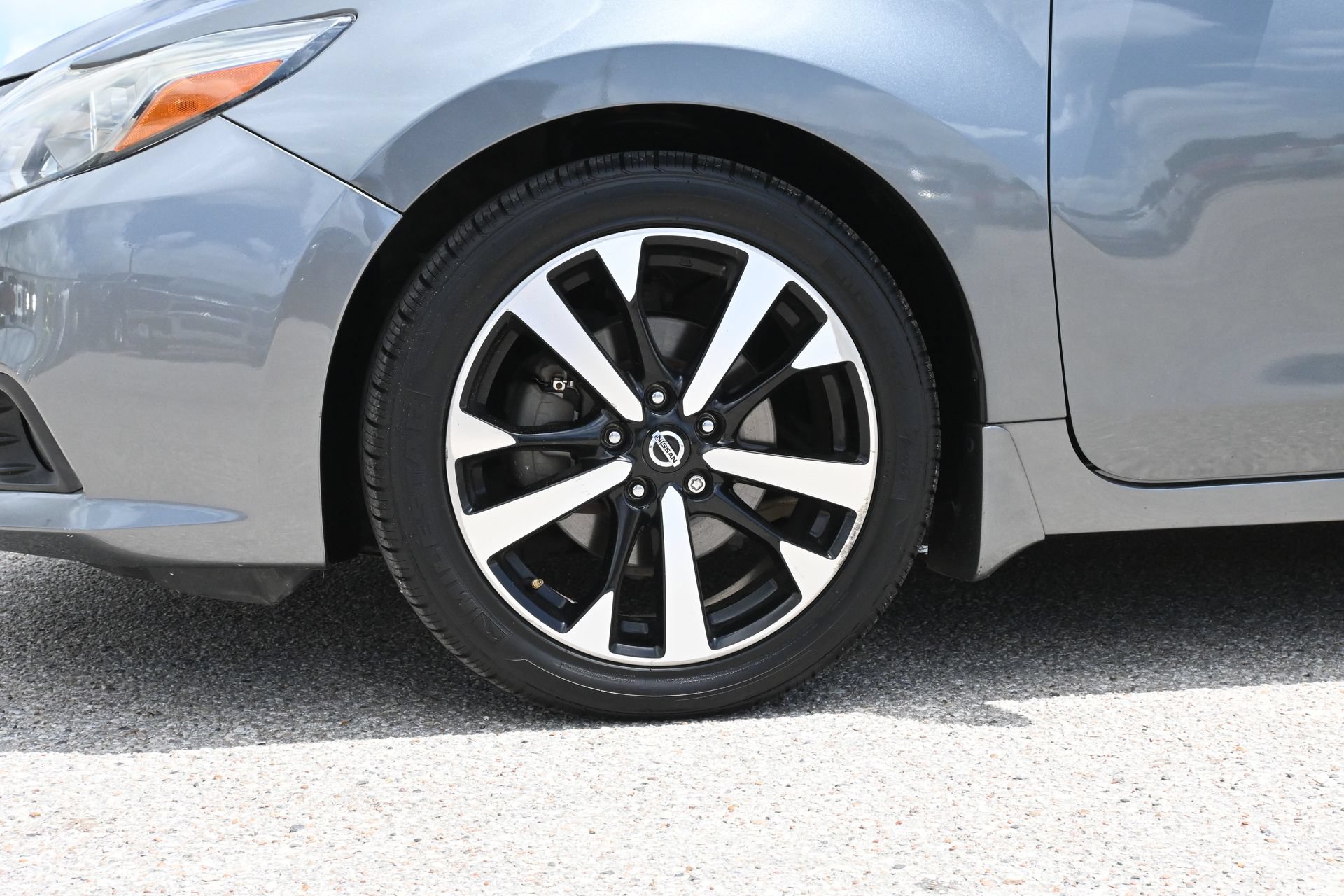 Used 2018 Nissan Altima 2.5 SR FWD image 26