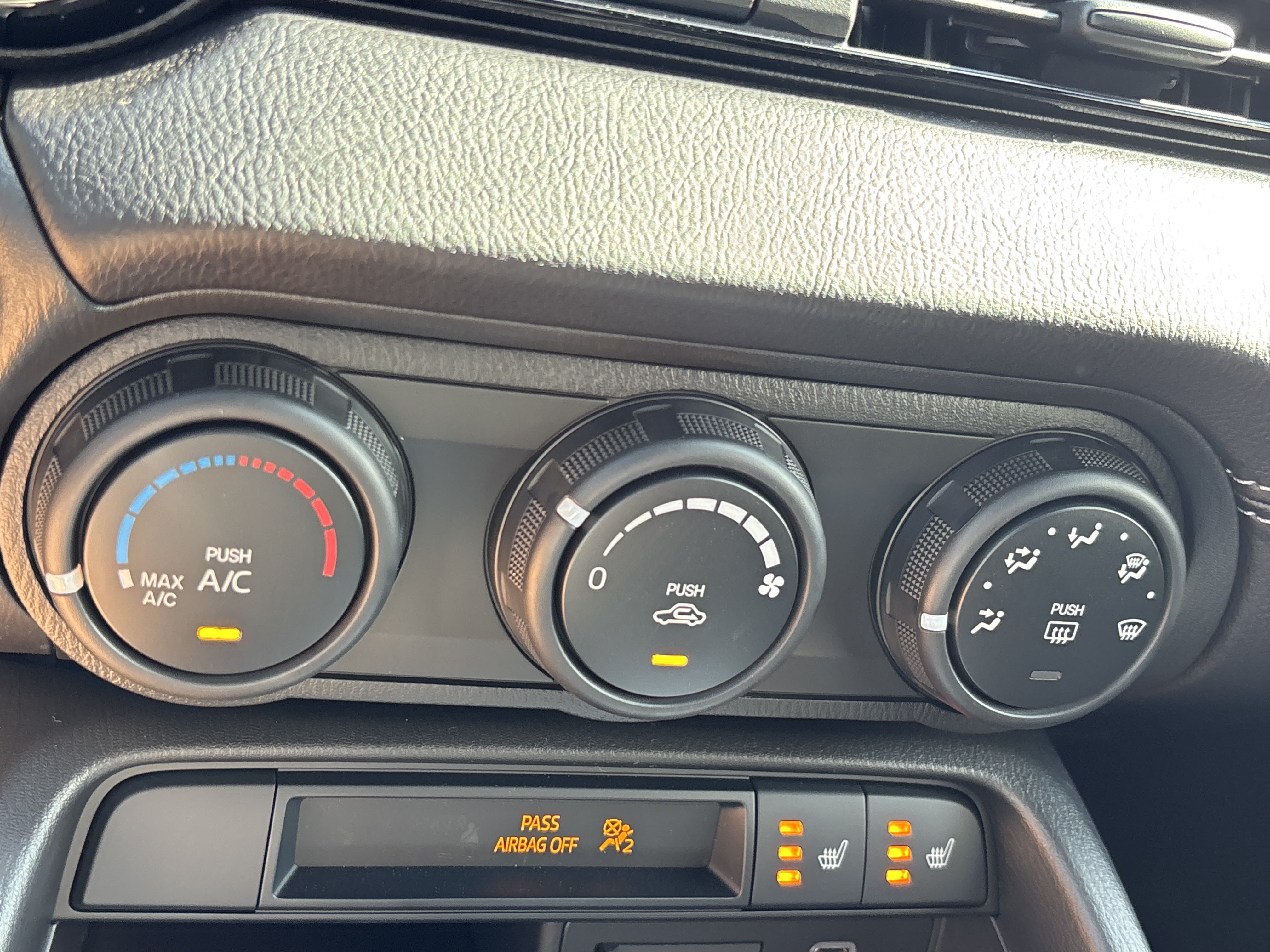 New 2026 MAZDA MX-5 Miata Club w/ Interior Package RWD image 33