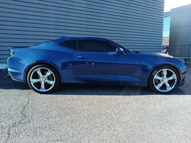Used 2022 Chevrolet Camaro LT w/ RS Package image 2