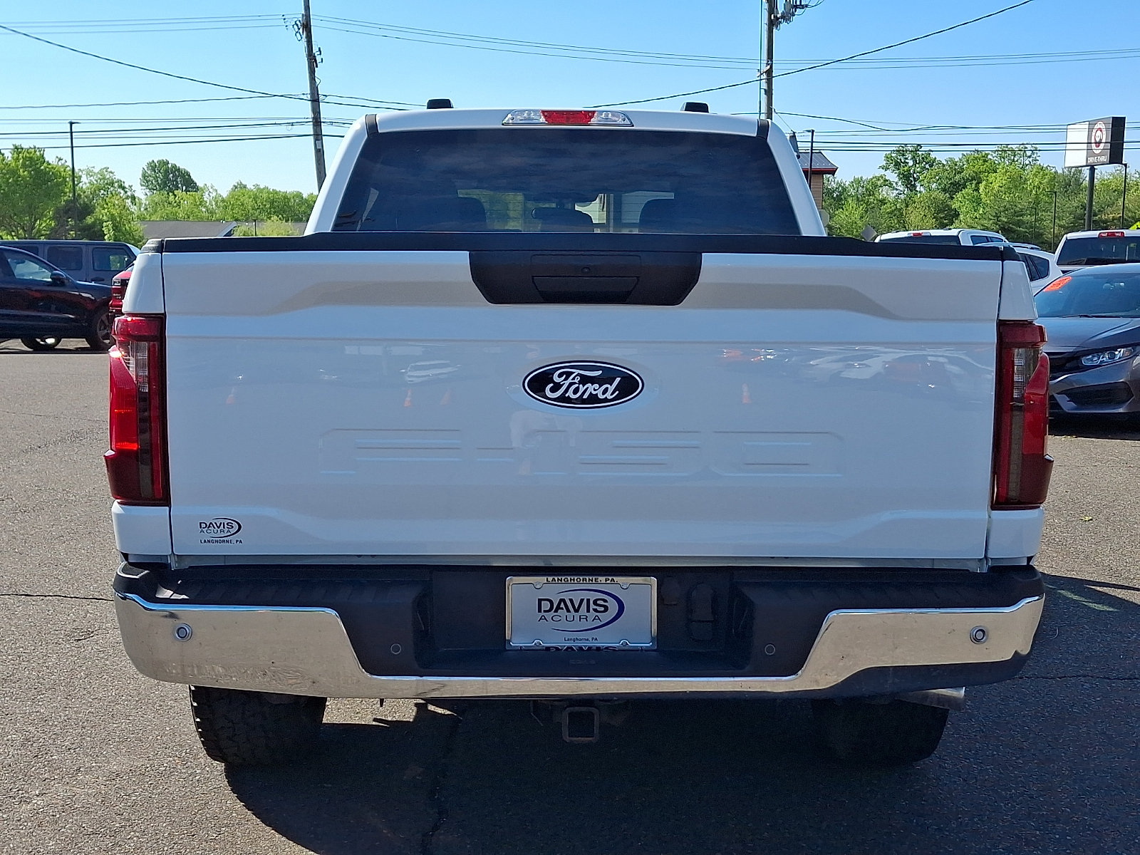 Used 2025 Ford F150 XLT w/ Equipment Group 301A Standard AWD/4WD image 5