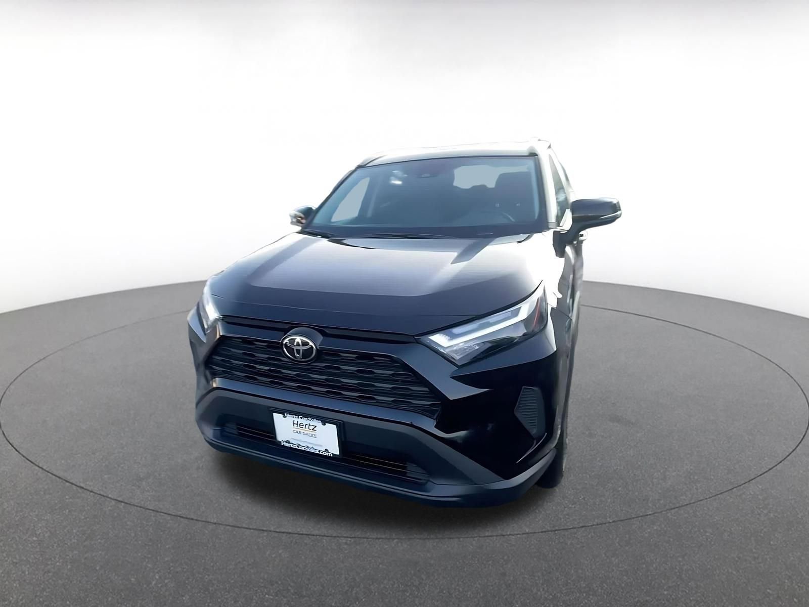 Used 2025 Toyota RAV4 XLE w/ Convenience Package image 7