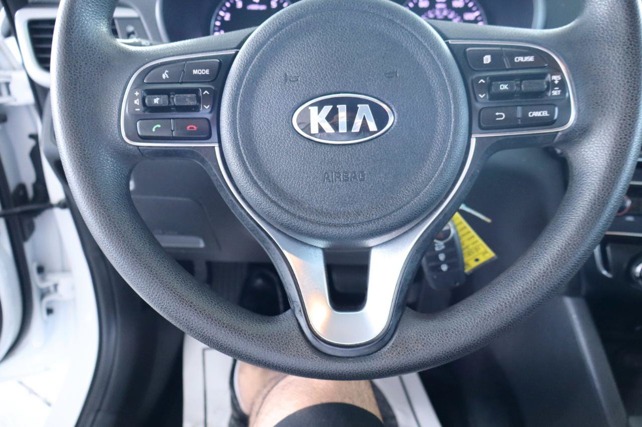 Used 2018 Kia Optima LX FWD image 18