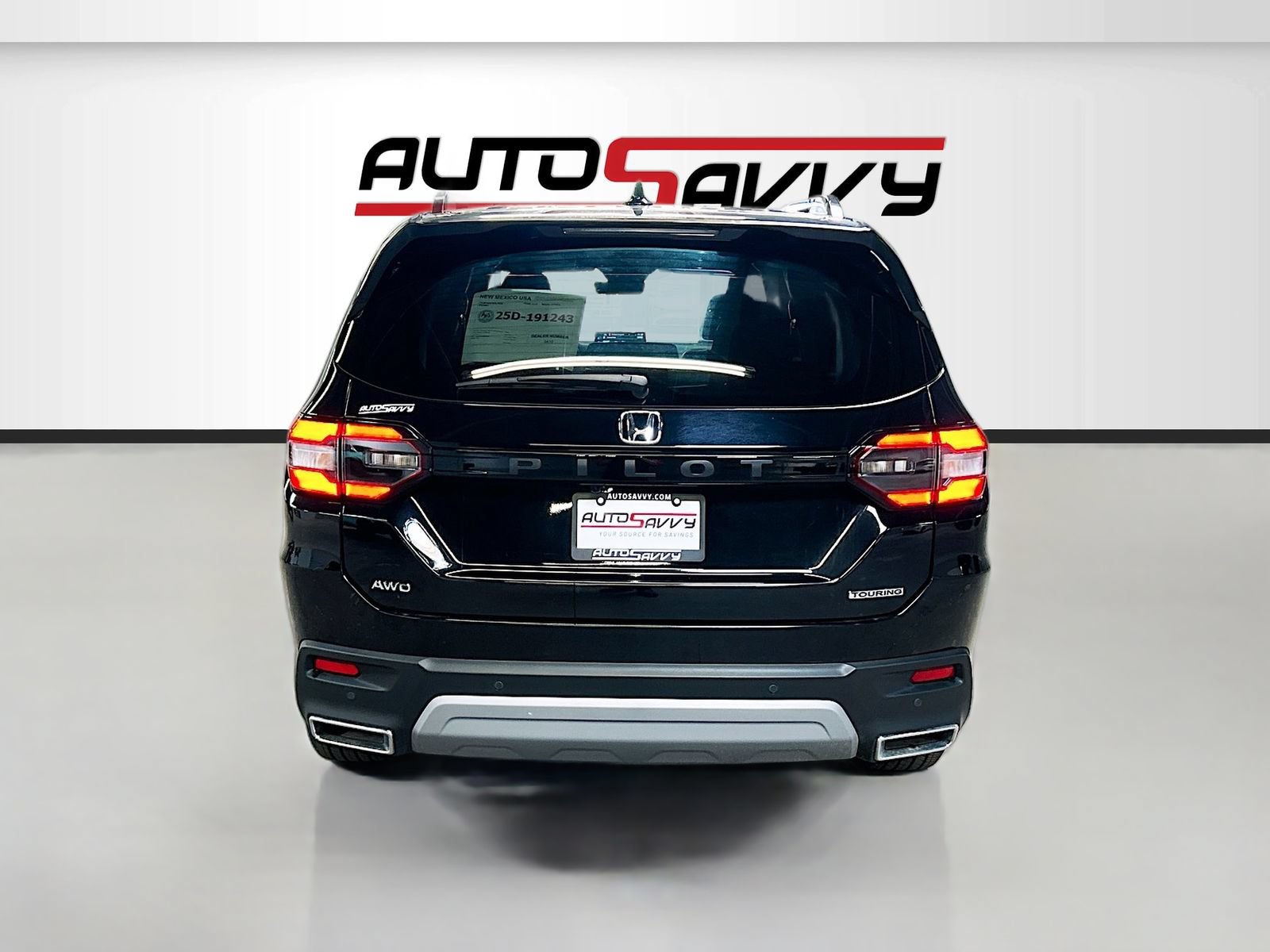 Used 2024 Honda Pilot Touring image 6