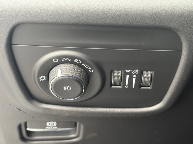 New 2026 Jeep Grand Cherokee L Summit AWD/4WD image 23