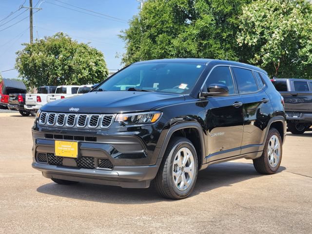 Certified 2025 Jeep Compass Sport w/ Mopar Graphics Package AWD/4WD image 3