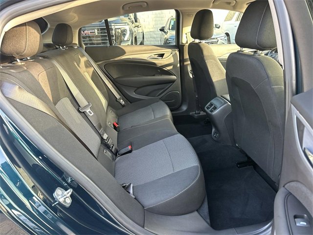 Used 2018 Buick Regal Preferred image 25