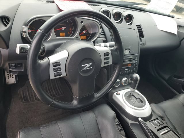 Used 2007 Nissan 350Z Touring RWD image 9