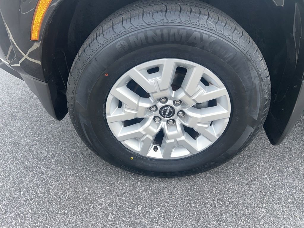 Used 2023 Nissan Frontier SV w/ Technology Package image 9