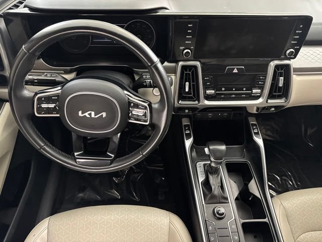 Used 2023 Kia Sorento S w/ Panoramic Sunroof Package FWD image 22