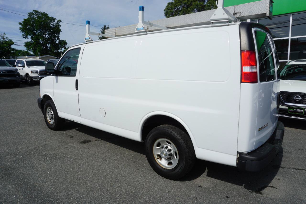 Used 2021 Chevrolet Express 2500 w/ Enhanced Convenience Package RWD image 11