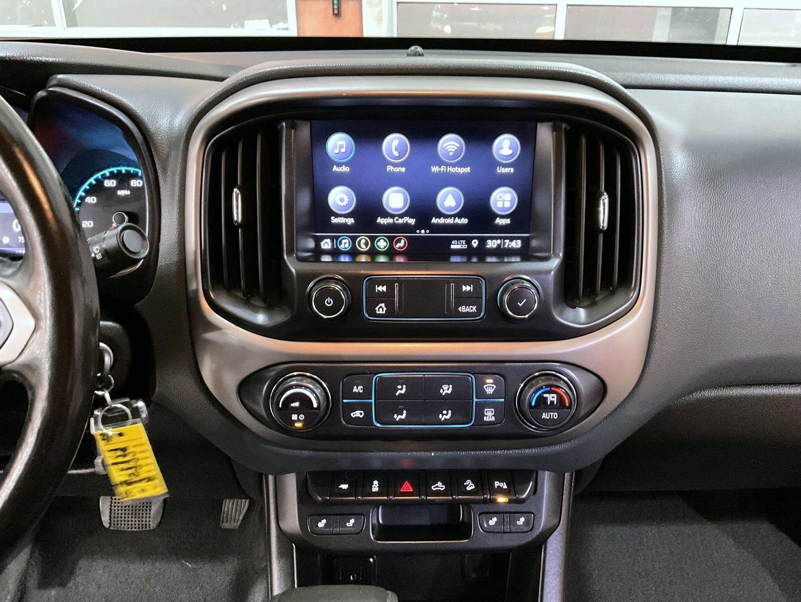 Used 2020 Chevrolet Colorado Z71 AWD/4WD image 13