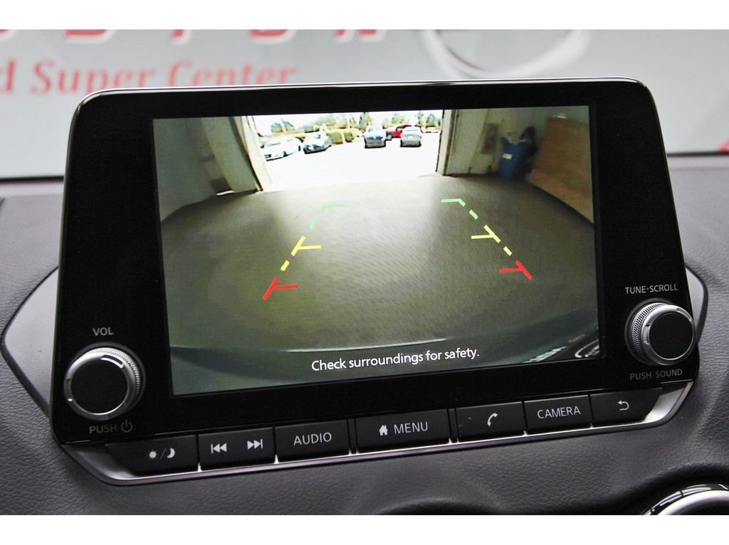 Used 2025 Nissan Sentra SV FWD image 24