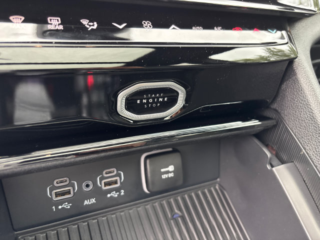New 2027 Jeep Grand Cherokee Limited AWD/4WD image 19