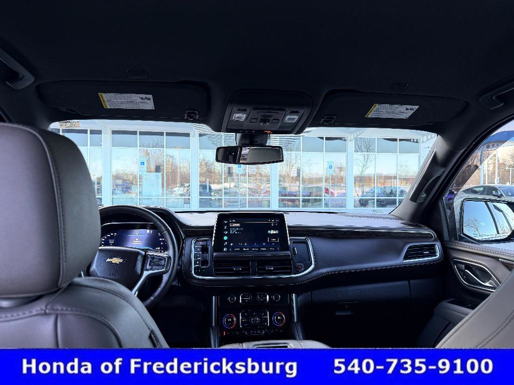 Used 2022 Chevrolet Suburban LT w/ Luxury Package image 47