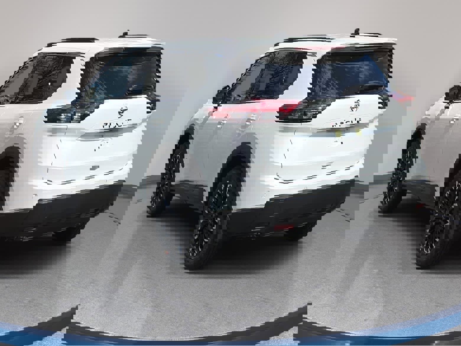 New 2026 Nissan Rogue Dark Armor image 7