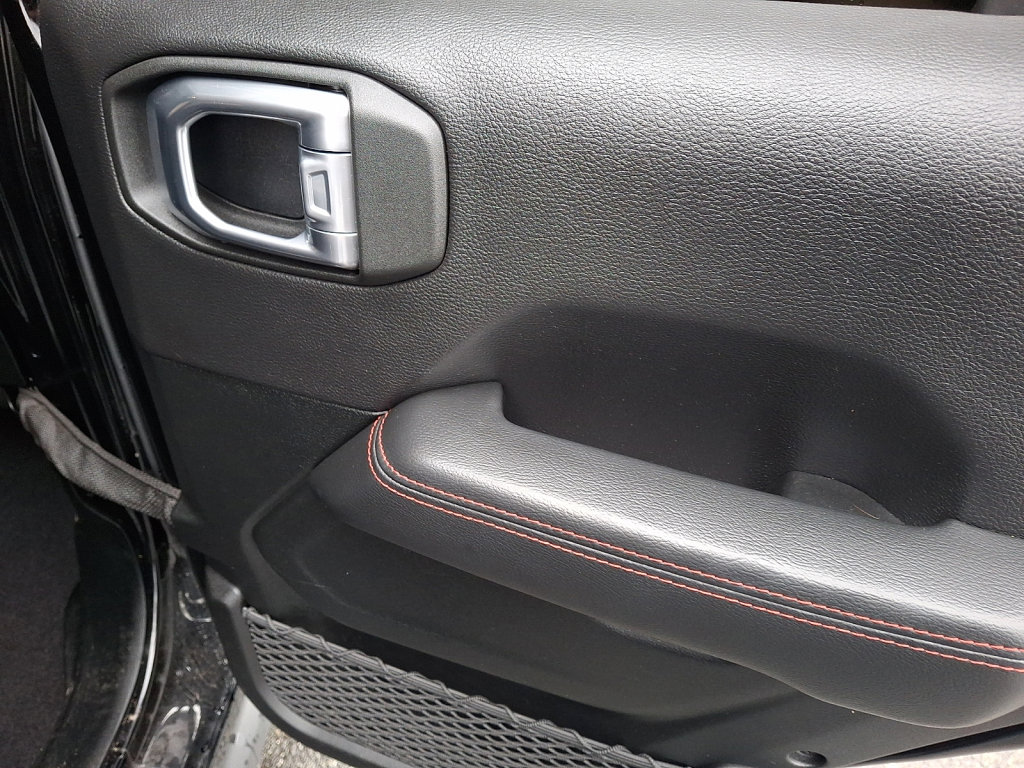 Used 2021 Jeep Wrangler Unlimited Rubicon image 14