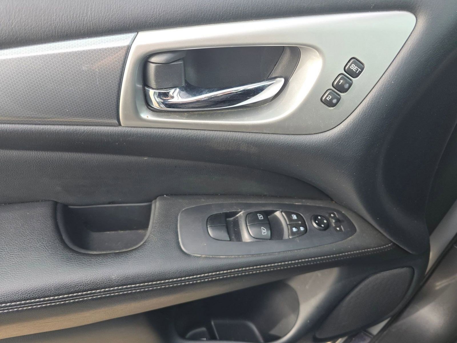 Used 2019 Nissan Pathfinder SL image 21