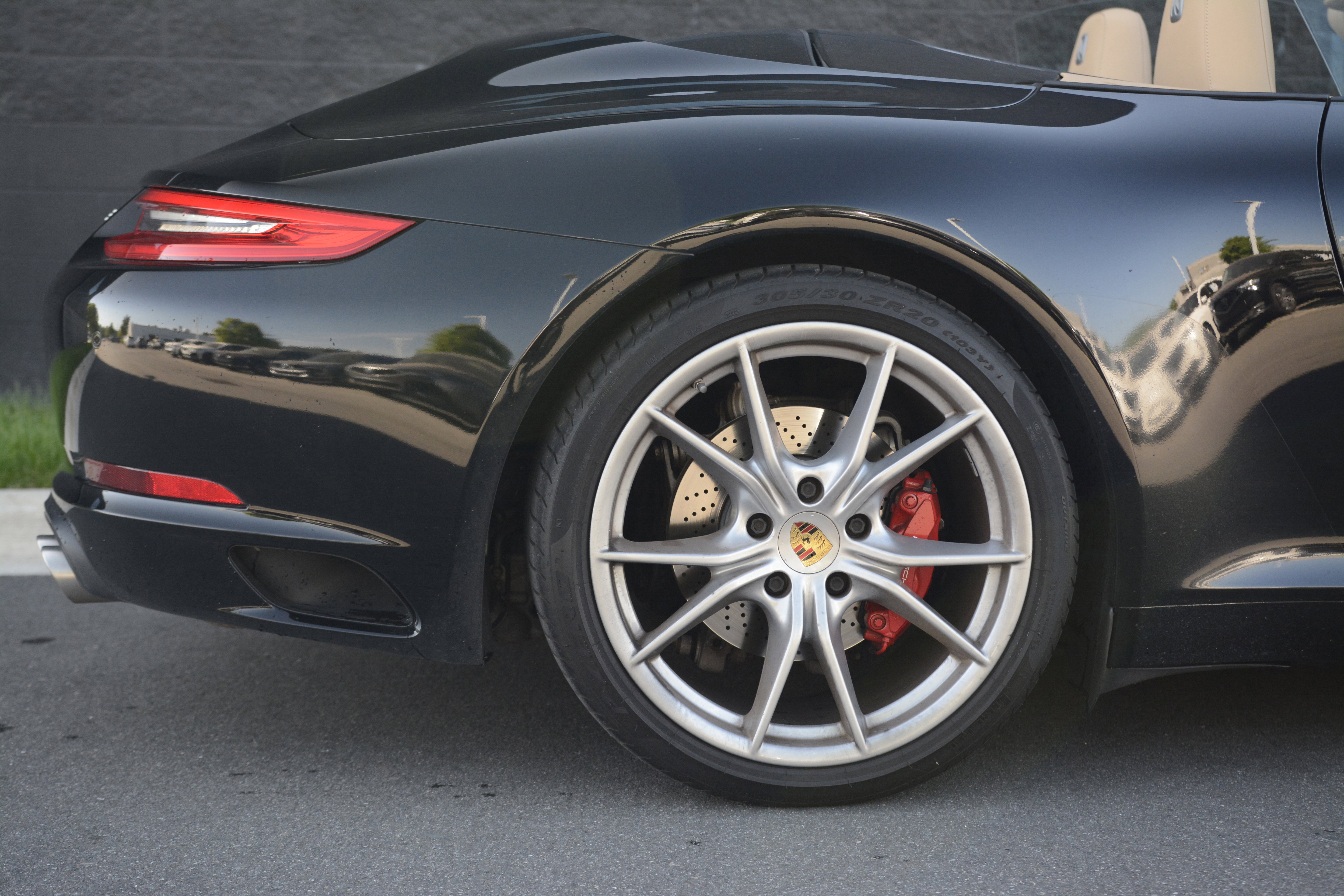 Certified 2017 Porsche 911 Carrera S RWD image 29