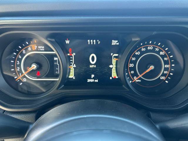 Used 2025 Jeep Gladiator Mojave w/ Convenience Group AWD/4WD image 8
