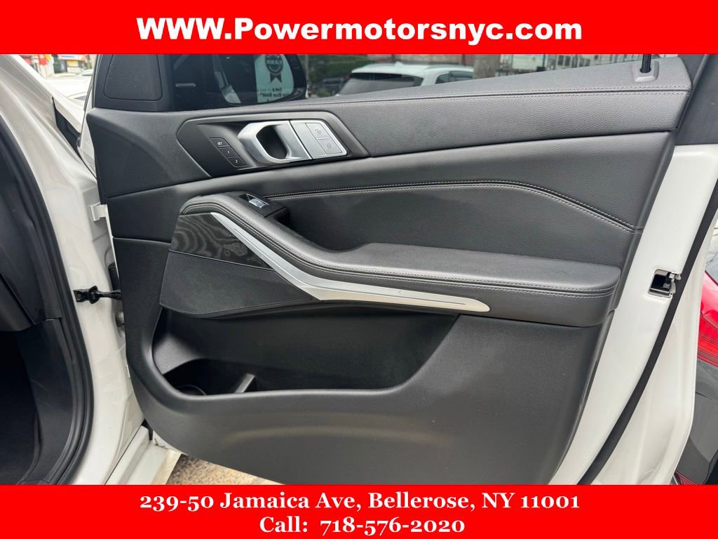 Used 2022 BMW X7 xDrive40i w/ Premium Package AWD/4WD image 28
