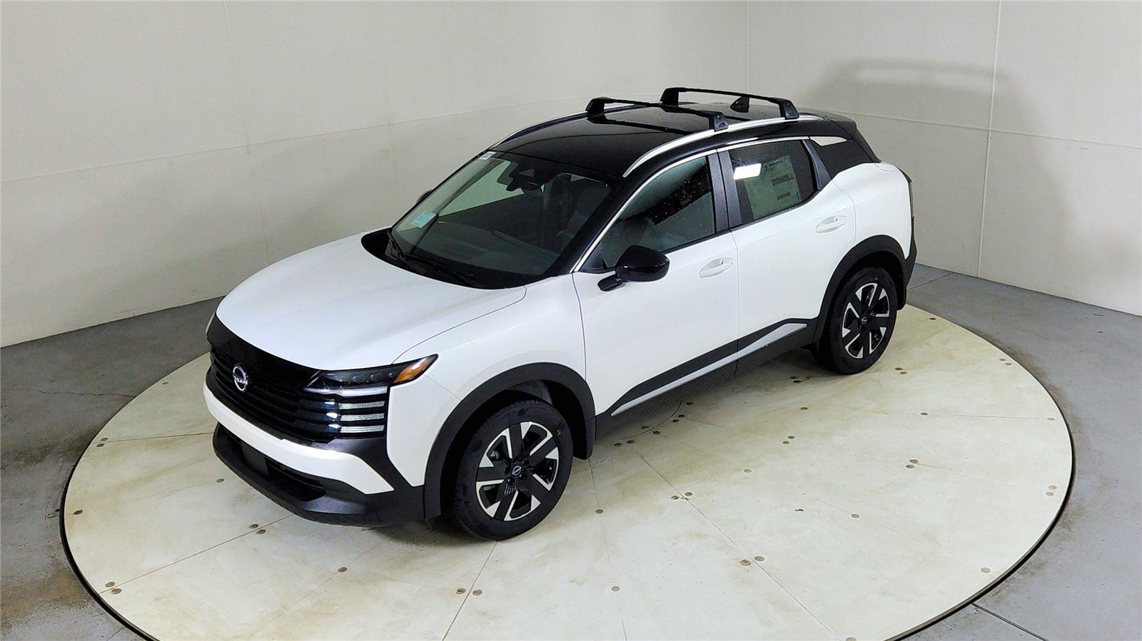 New 2026 Nissan Kicks SV w/ Cold Weather Package AWD/4WD image 15