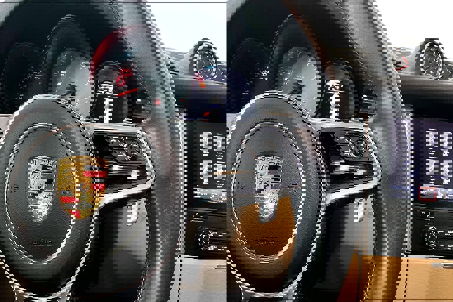 Used 2018 Porsche Macan S image 24