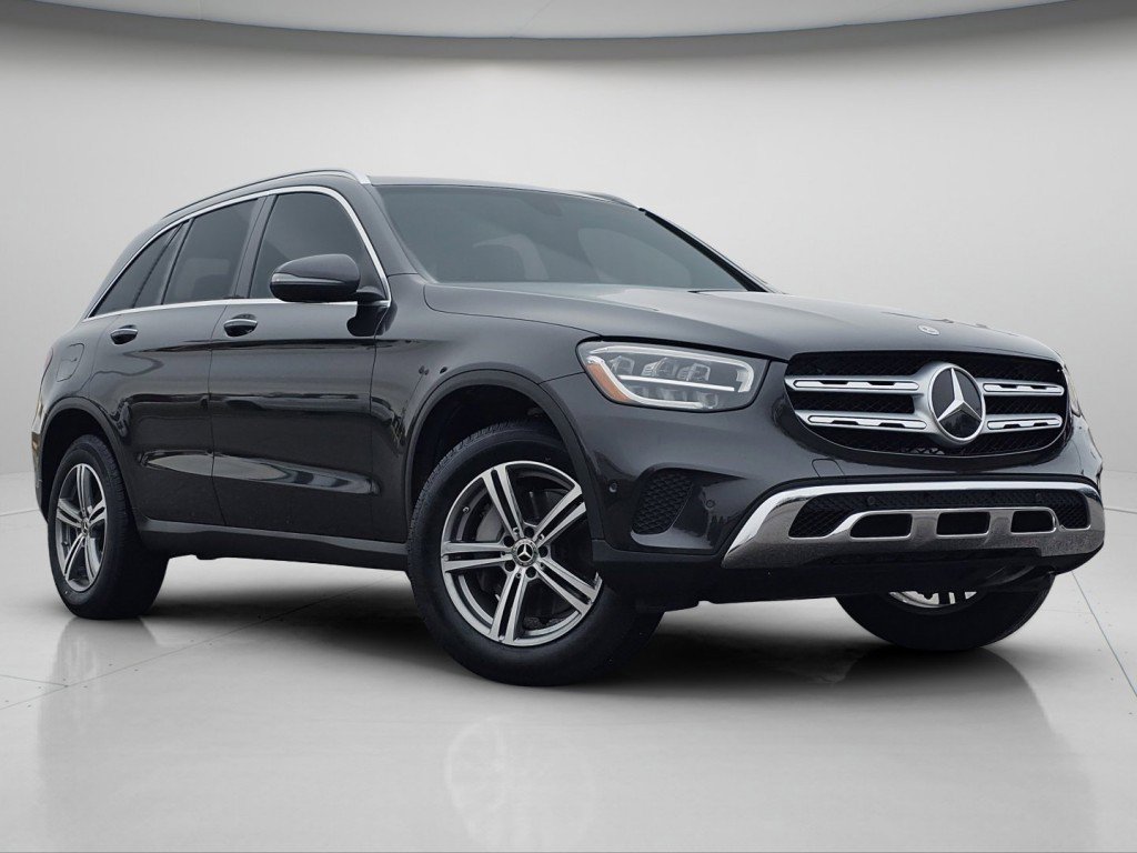 Used 2021 Mercedes-Benz GLC 300 image 2