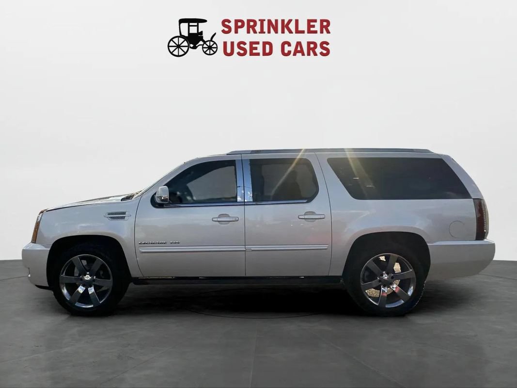 Used 2013 Cadillac Escalade ESV Premium AWD/4WD image 3