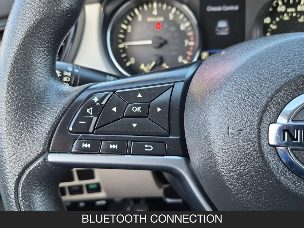 Certified 2020 Nissan Rogue Sport SV FWD image 17