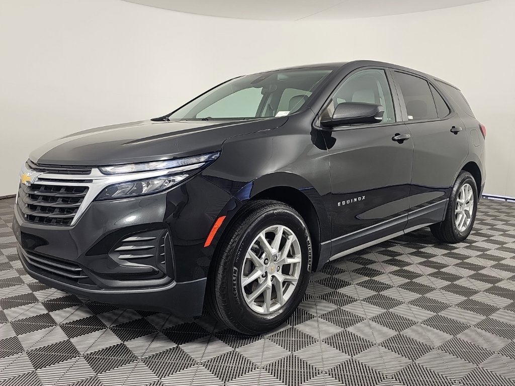 Used 2024 Chevrolet Equinox LS w/ LS Convenience Package