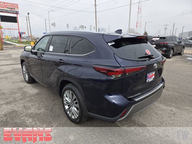 New 2026 Toyota Highlander Platinum image 32