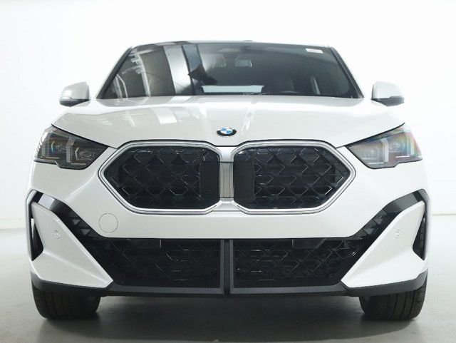 Certified 2025 BMW X2 xDrive28i w/ Premium Package image 5