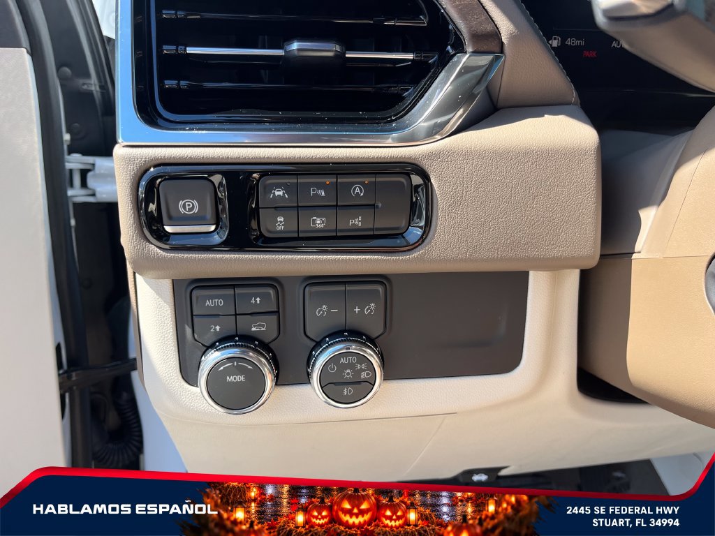 Used 2026 GMC Yukon Denali w/ Sun & Power Step Package AWD/4WD image 25