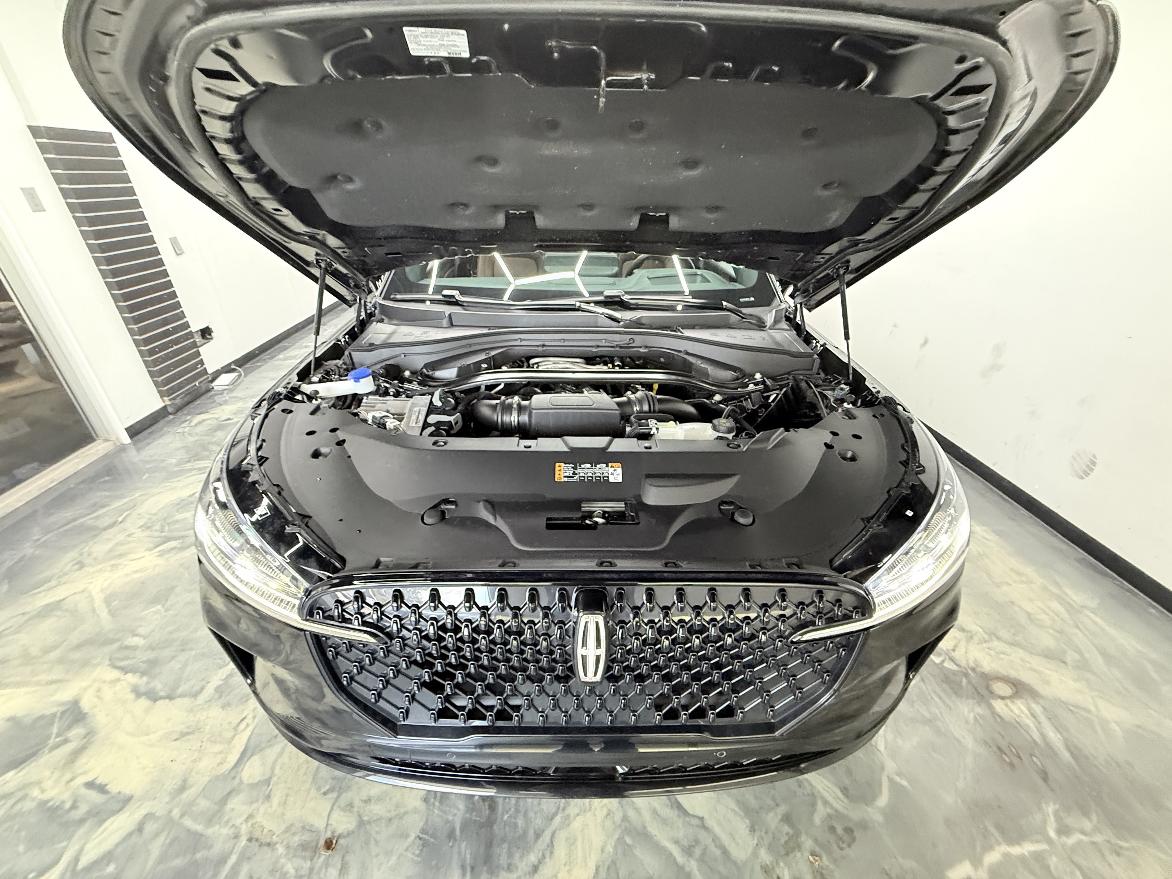 Used 2025 Lincoln Aviator Reserve w/ Jet Appearance Package AWD/4WD image 31