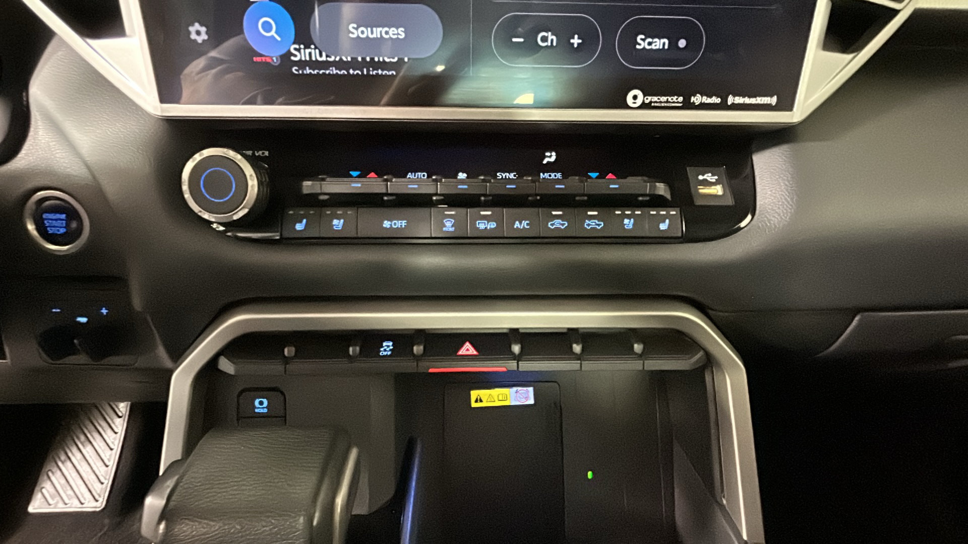 Used 2022 Toyota Tundra Limited AWD/4WD image 25
