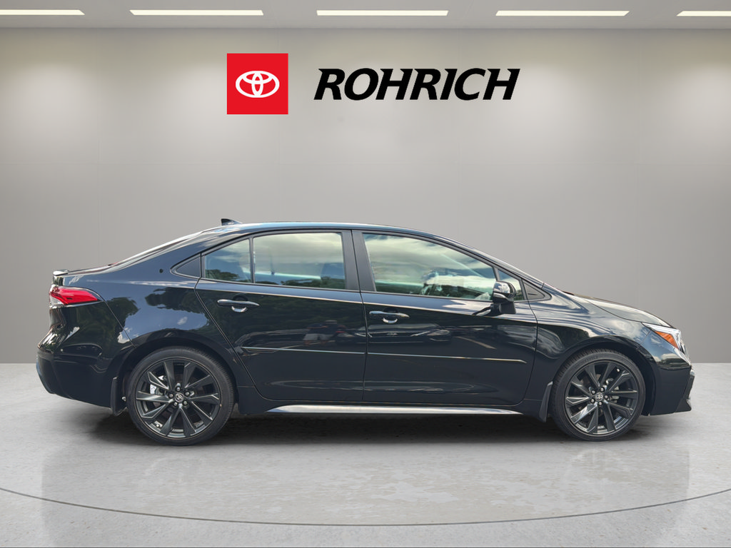 Used 2026 Toyota Corolla SE FWD image 5