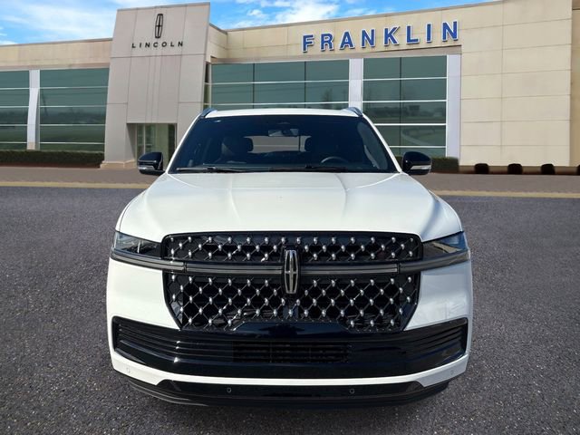 New 2026 Lincoln Navigator Black Label AWD/4WD image 2