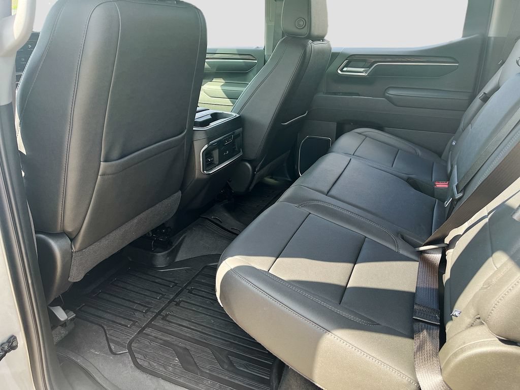 Used 2026 GMC Sierra 1500 SLT w/ SLT Premium Plus Package AWD/4WD image 24