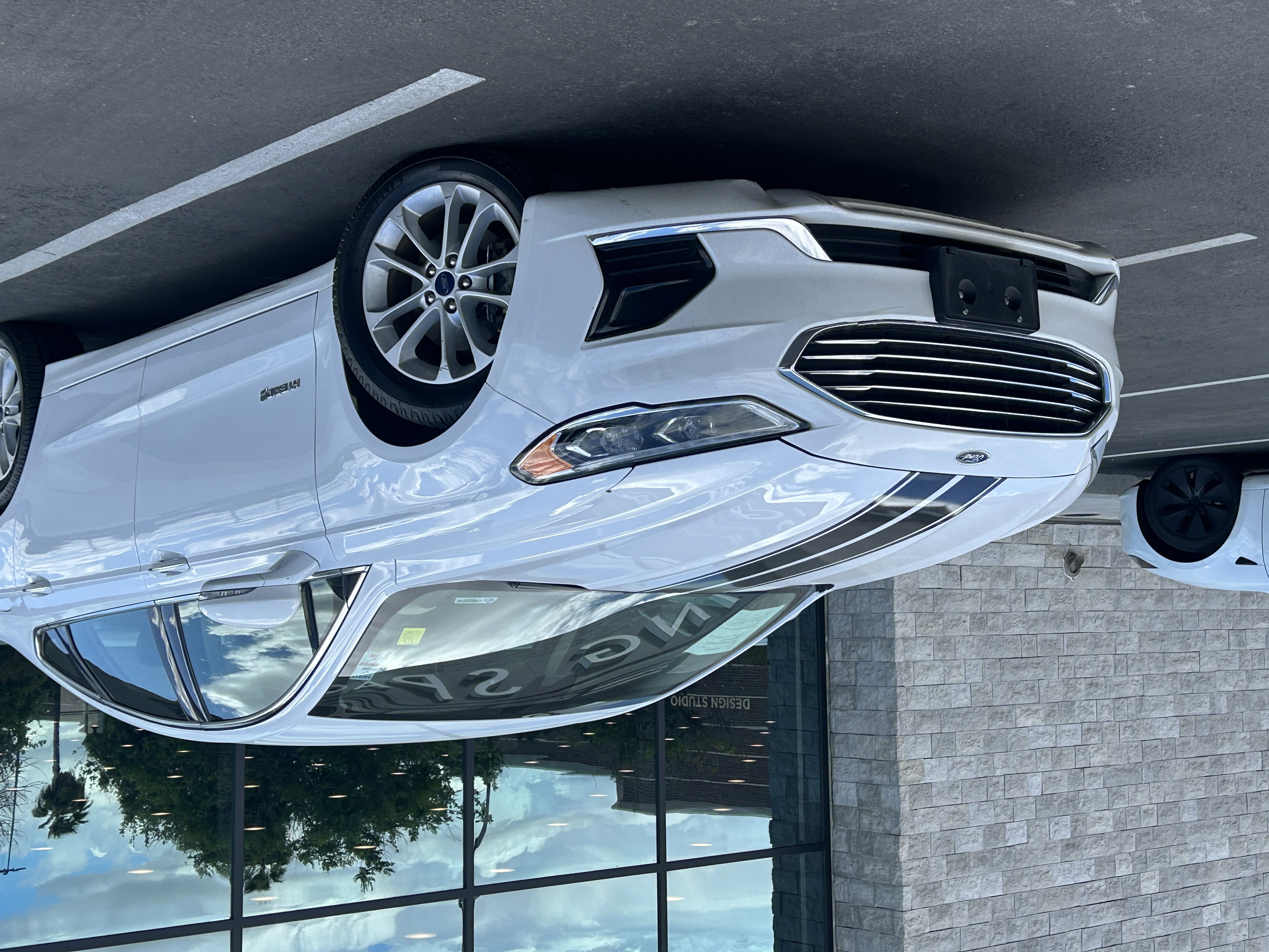 Used 2019 Ford Fusion SEL FWD image 6