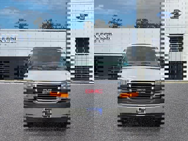 Used 2017 GMC Savana 2500 image 4