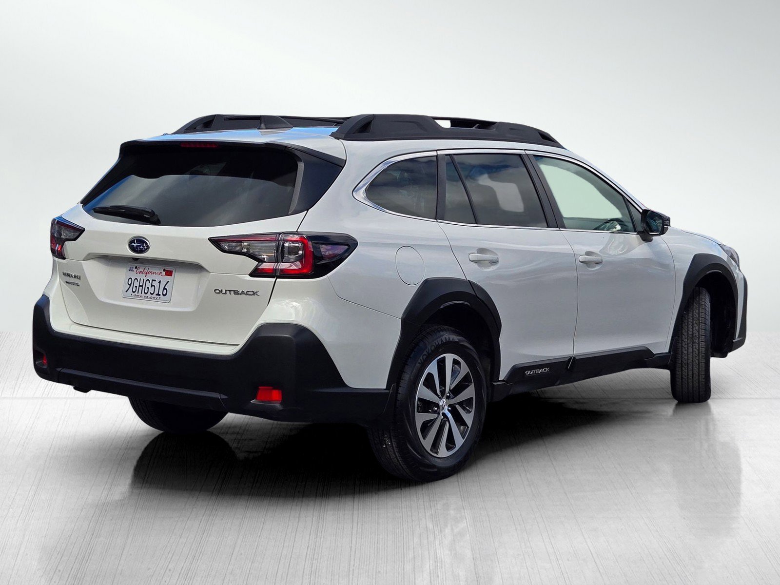 Used 2024 Subaru Outback Premium image 4