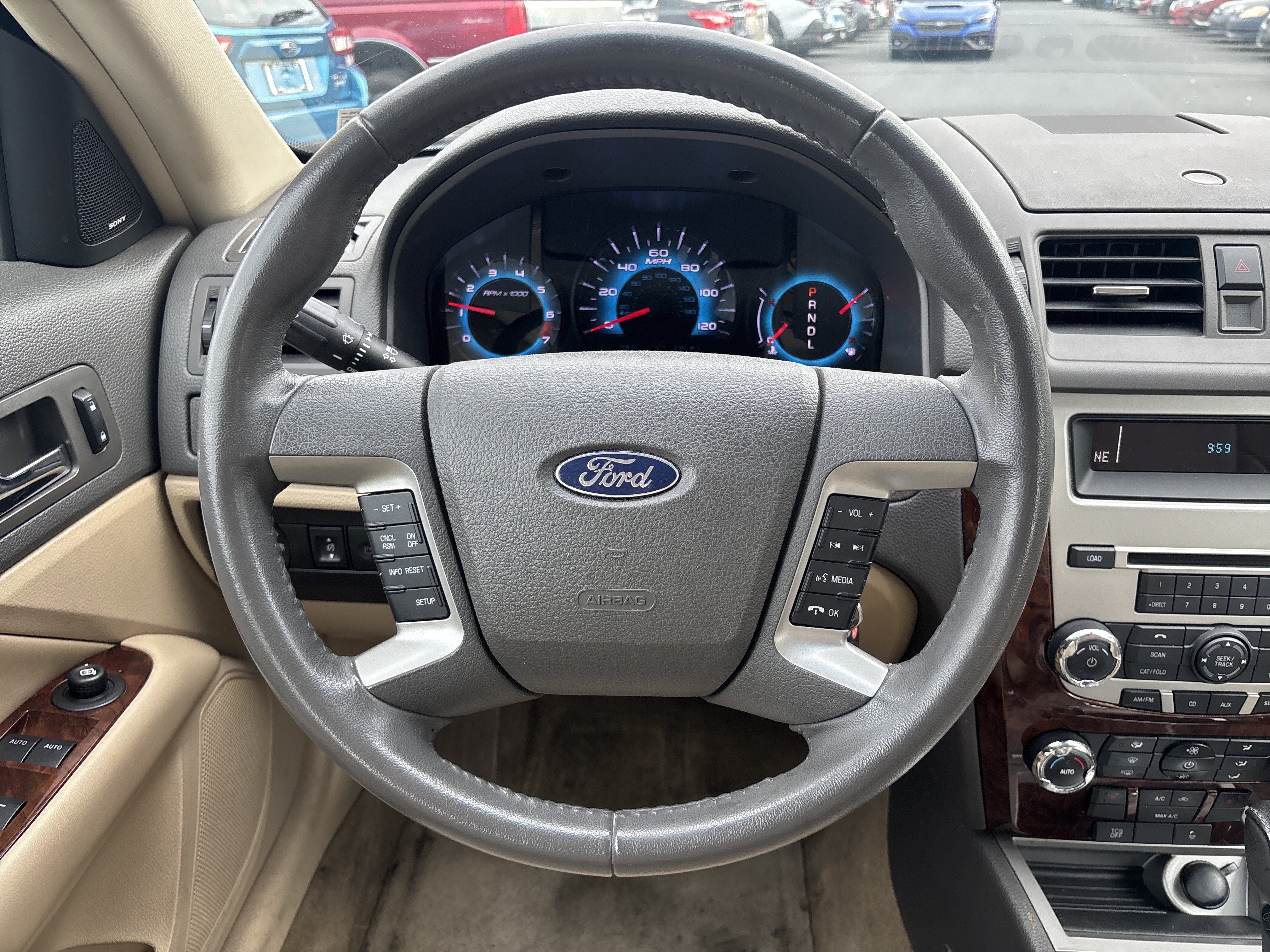 Used 2012 Ford Fusion SEL FWD image 3