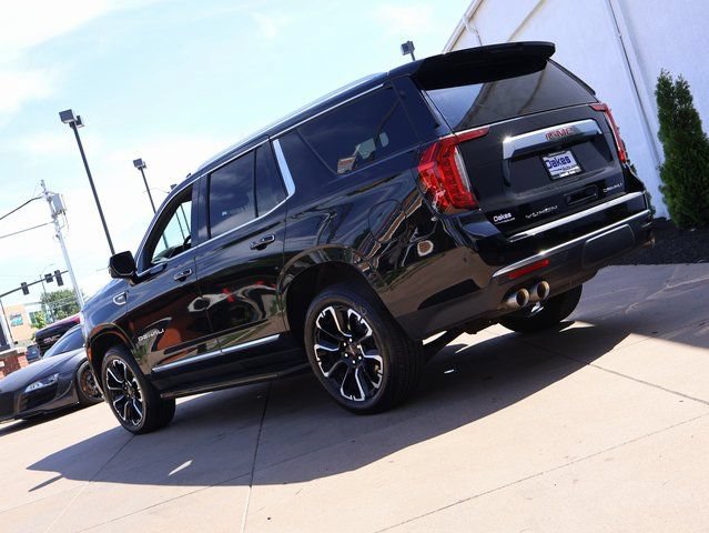 Used 2023 GMC Yukon Denali AWD/4WD image 5
