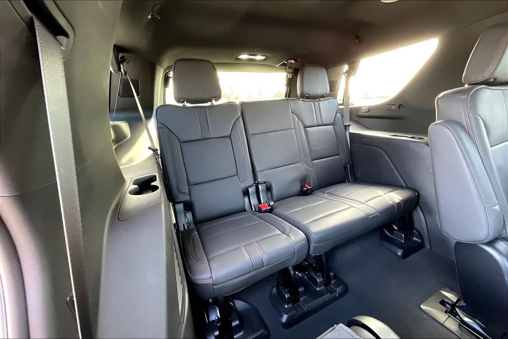 Used 2024 Chevrolet Tahoe RST w/ Luxury Package AWD/4WD image 25