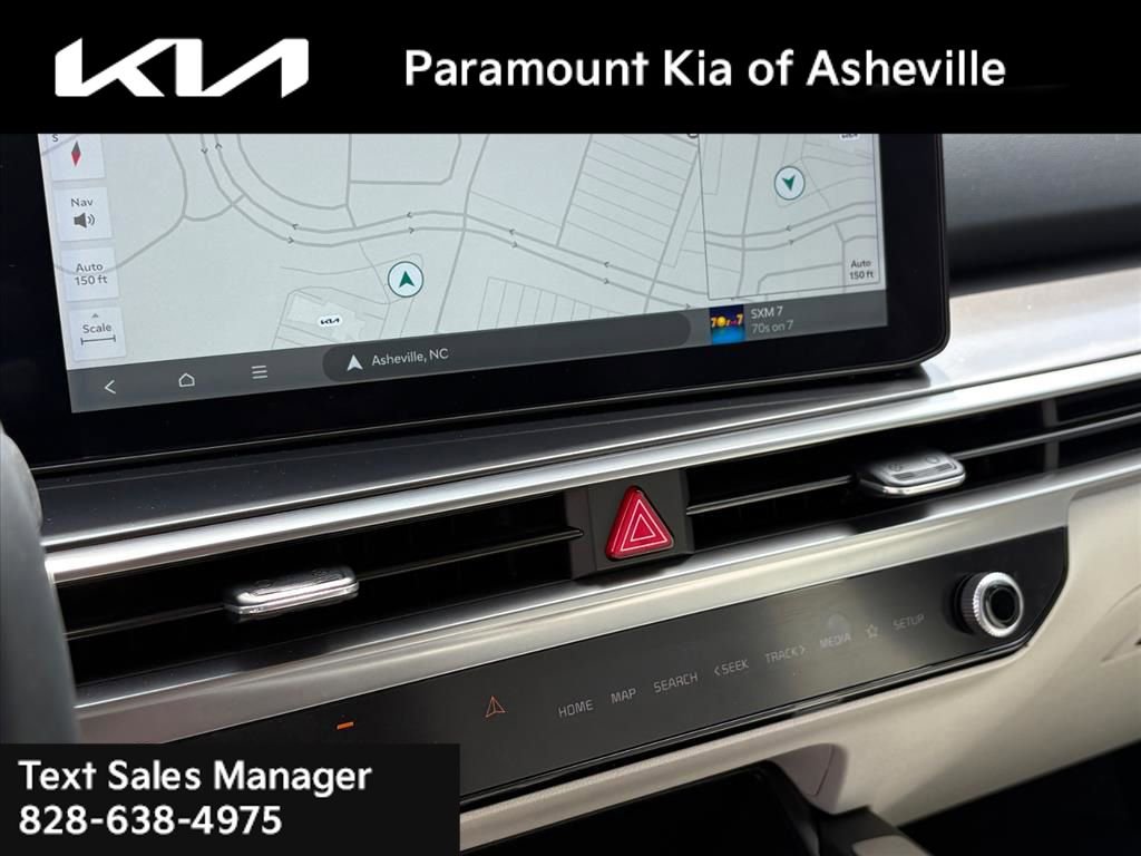 Certified 2025 Kia Sorento S image 9