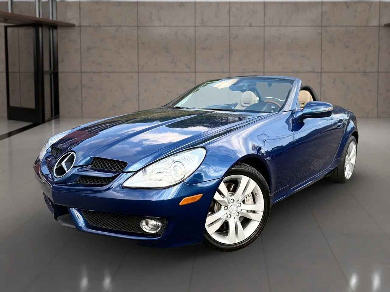 Used 2009 Mercedes-Benz SLK 350 image 18