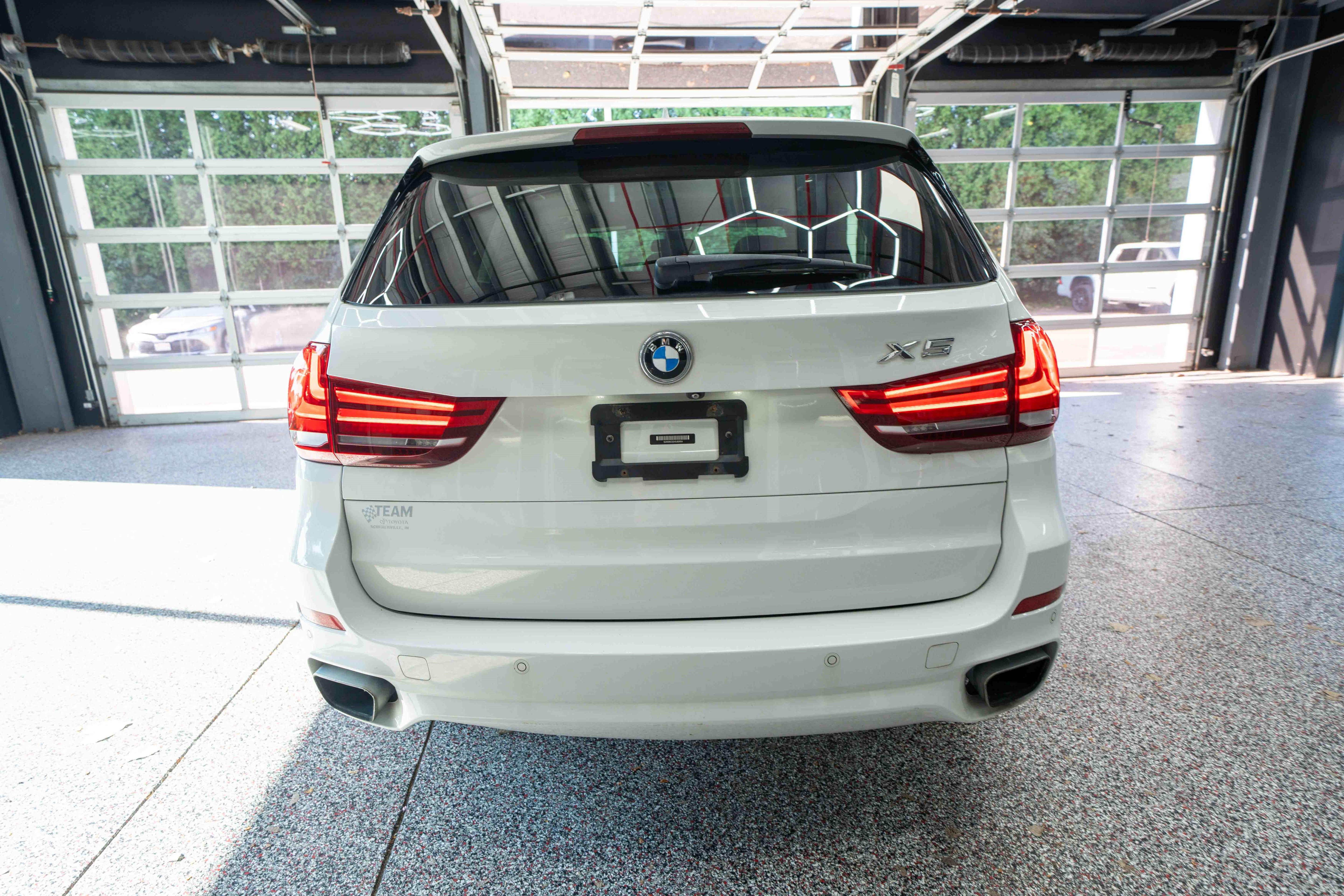 Used 2017 BMW X5 xDrive50i AWD/4WD image 3