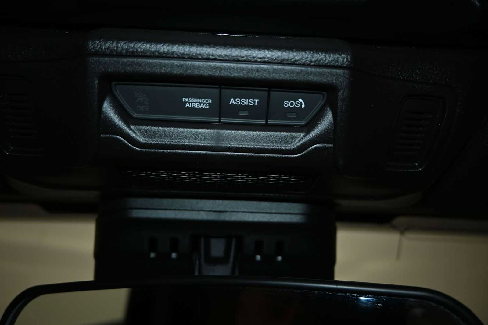 Used 2025 Jeep Wrangler Unlimited Sahara AWD/4WD image 16