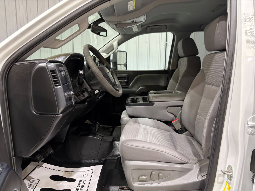 Used 2018 Chevrolet Silverado 2500 W/T w/ Snow Plow Prep Package image 11