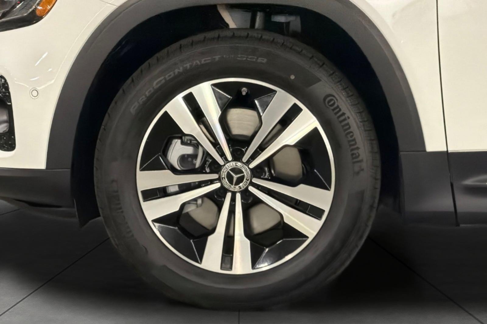 New 2026 Mercedes-Benz GLB 250 image 25